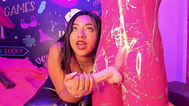 Snapshot of MavyStar chatting on March 2025 06:12:02 PM MavyStar online show from March 2025 06:12:02 PM