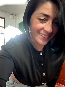 Snapshot of karenlennox1 chatting on November 2025 10:20:02 PM karenlennox1 online show from November 2025 10:20:02 PM