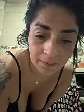 Snapshot of karenlennox1 chatting on January 2026 07:50:02 PM karenlennox1 online show from January 2026 07:50:02 PM