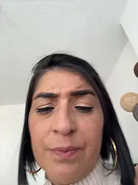 Snapshot of karenlennox1 chatting on March 2026 07:28:01 PM karenlennox1 online show from March 2026 07:28:01 PM
