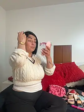 Snapshot of karenlennox1 chatting on May 2026 12:41:02 AM karenlennox1 online show from May 2026 12:41:02 AM