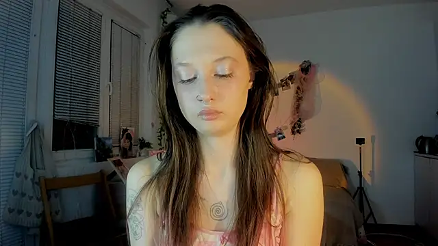 Jenny darling love online show from March 2025 07:02:01 PM