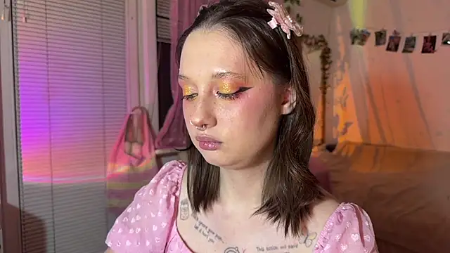 Jenny darling love online show from July 2026 07:16:02 PM