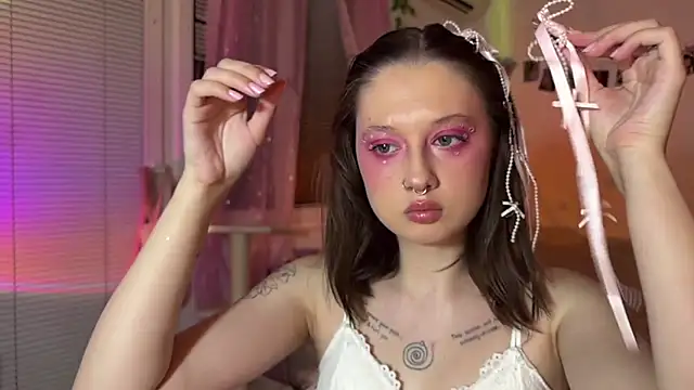 Jenny darling love online show from July 2026 07:17:01 PM