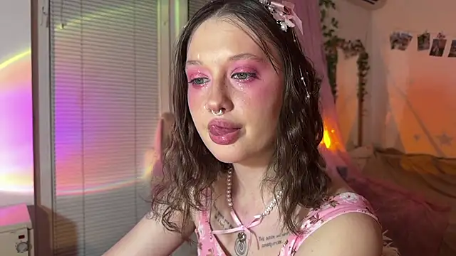 Jenny darling love online show from July 2026 07:01:02 PM