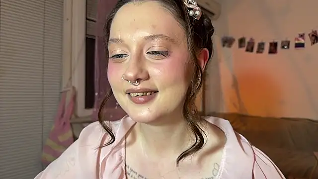 Jenny darling love online show from July 2026 07:39:01 PM