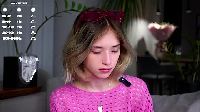 EdlinHargus online show from January 2025 01:42:02 AM