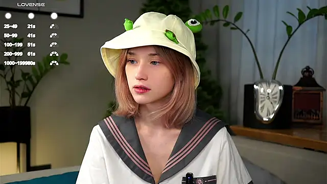 EdlinHargus online show from February 2025 05:04:01 AM