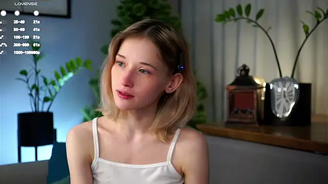 EdlinHargus online show from February 2025 12:58:01 AM