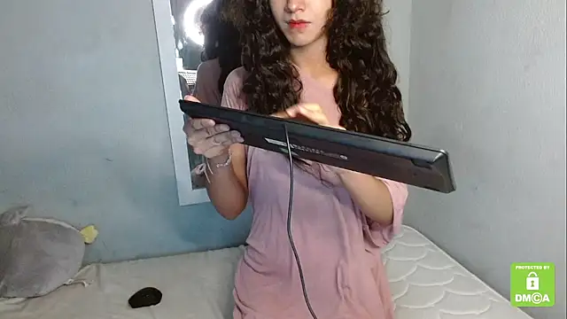 Snapshot of crista_rouse chatting on March 2025 01:45:01 AM crista rouse online show from March 2025 01:45:01 AM