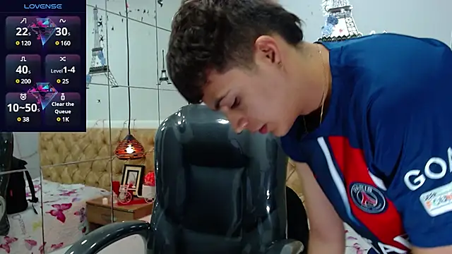 SkinnyBoy  online show from February 2025 06:42:02 PM