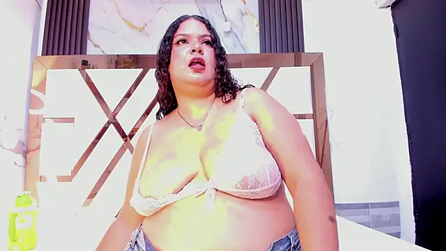 molly sweetee online show from May 2026 01:36:02 AM