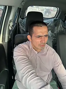 shivani0999 online show from February 2026 03:18:01 AM