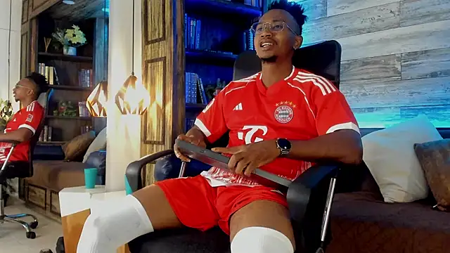 Snapshot of JamalMyst chatting on October 2025 04:12:01 AM JamalMyst online show from October 2025 04:12:01 AM