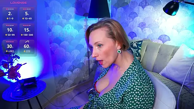 UmaTruewoman online show from September 2025 06:15:02 AM