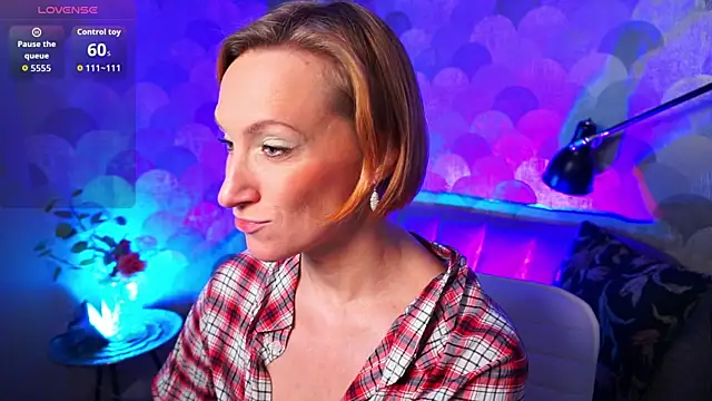 UmaTruewoman online show from October 2025 05:51:02 AM