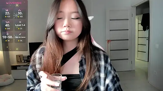 Fluffy Rose online show from February 2026 06:01:02 AM