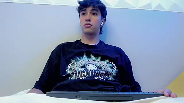 Jake tripp online show from October 2025 04:30:01 AM