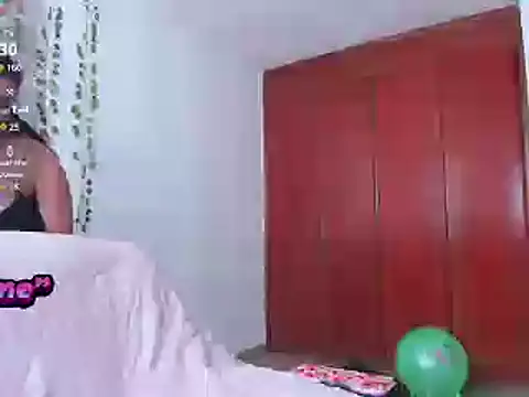 Snapshot of bonnie_moon_ chatting on January 2025 05:44:01 PM bonnie moon online show from January 2025 05:44:01 PM