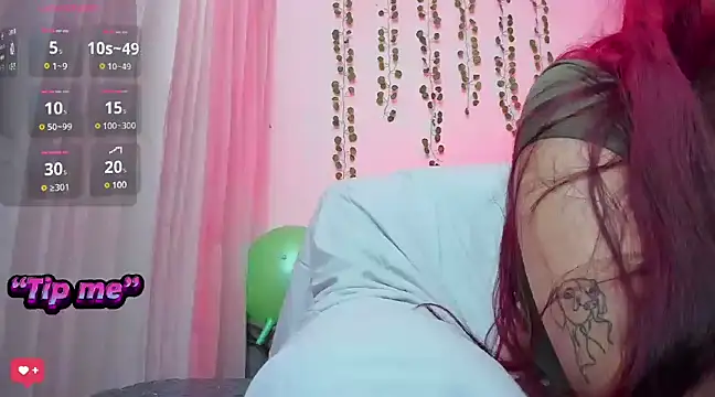 Snapshot of bonnie_moon_ chatting on February 2025 11:20:01 PM bonnie moon online show from February 2025 11:20:01 PM