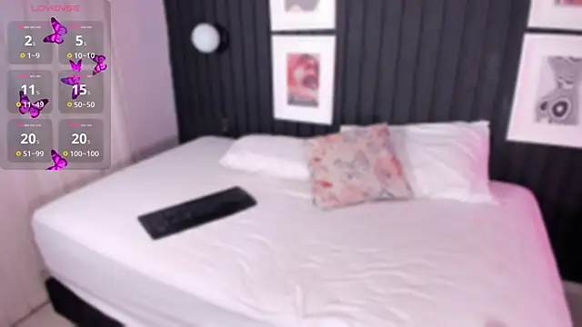 Snapshot of Paiige_peach chatting on December 2025 07:43:01 PM Paiige peach online show from December 2025 07:43:01 PM