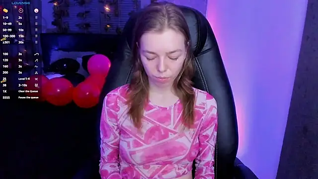 Tina Tayllor online show from February 2025 12:45:02 PM