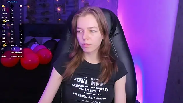 Tina Tayllor online show from February 2025 04:14:01 PM