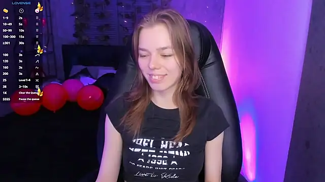 Tina Tayllor online show from February 2025 07:38:02 PM