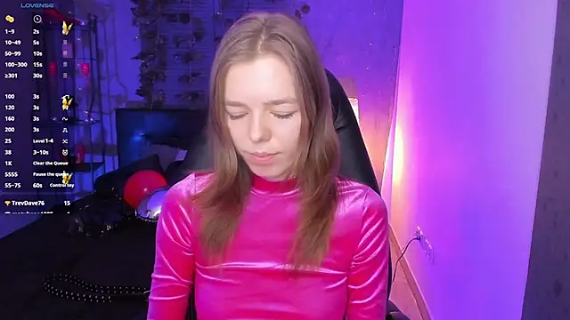 Tina Tayllor online show from March 2025 07:34:01 PM