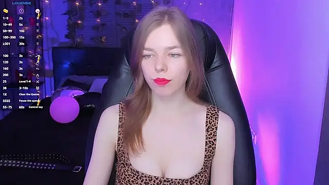 Tina Tayllor online show from March 2025 12:48:01 PM