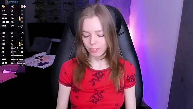 Tina Tayllor online show from March 2025 04:58:02 PM