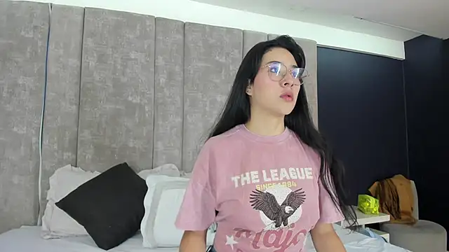 Susa1userma  online show from May 2026 11:26:01 AM