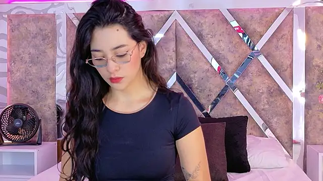 Susa1userma  online show from May 2026 11:30:02 AM