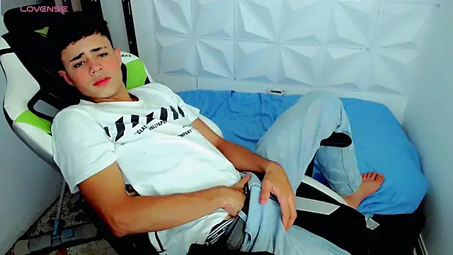 bby santi online show from December 2024 07:14:01 PM