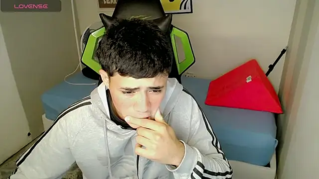 bby santi online show from November 2025 01:36:02 PM