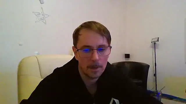 Snapshot of Minm666 chatting on December 2024 11:49:02 PM Minm666 online show from December 2024 11:49:02 PM