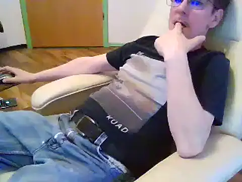 Snapshot of Minm666 chatting on January 2025 09:47:01 PM Minm666 online show from January 2025 09:47:01 PM