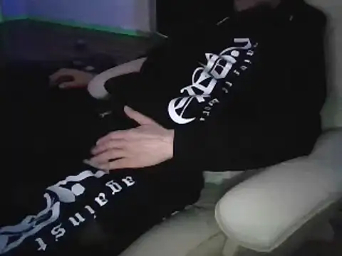 Snapshot of Minm666 chatting on January 2025 01:18:02 AM Minm666 online show from January 2025 01:18:02 AM