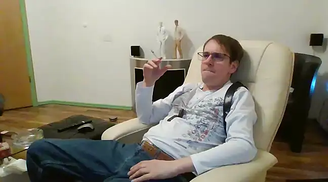 Snapshot of Minm666 chatting on January 2025 10:12:02 PM Minm666 online show from January 2025 10:12:02 PM