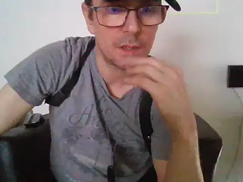 Snapshot of Minm666 chatting on February 2025 03:11:02 AM Minm666 online show from February 2025 03:11:02 AM