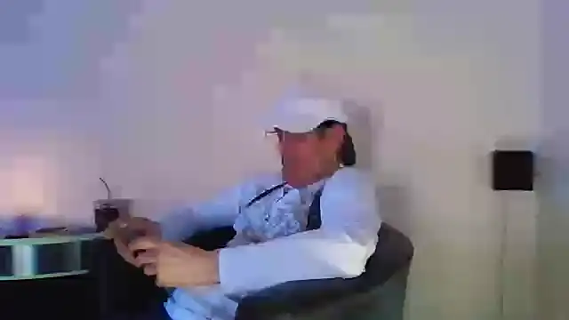 Snapshot of Minm666 chatting on February 2025 10:28:01 PM Minm666 online show from February 2025 10:28:01 PM