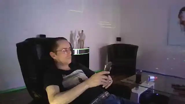 Snapshot of Minm666 chatting on March 2025 10:16:02 PM Minm666 online show from March 2025 10:16:02 PM