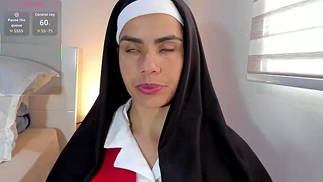 ClaraMariaMon online show from December 2025 01:38:01 PM