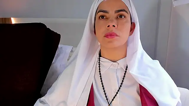 ClaraMariaMon online show from July 2026 03:45:02 PM