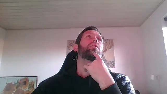 Snapshot of Gotta1 chatting on February 2025 03:52:01 PM Gotta1 online show from February 2025 03:52:01 PM