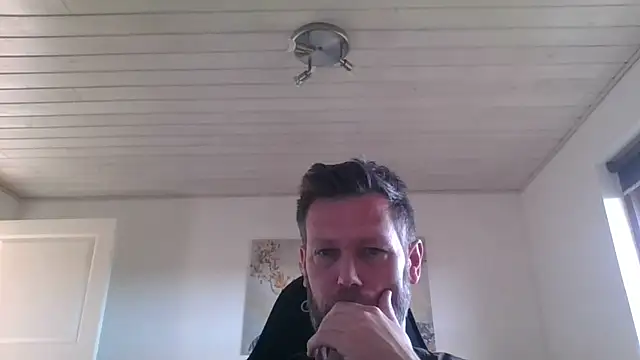 Snapshot of Gotta1 chatting on March 2025 02:00:01 PM Gotta1 online show from March 2025 02:00:01 PM