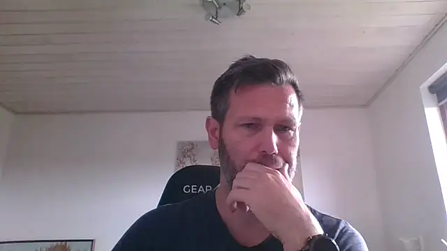 Snapshot of Gotta1 chatting on September 2025 01:05:02 PM Gotta1 online show from September 2025 01:05:02 PM