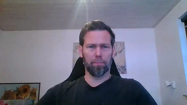 Snapshot of Gotta1 chatting on November 2025 02:50:01 PM Gotta1 online show from November 2025 02:50:01 PM