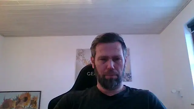 Snapshot of Gotta1 chatting on January 2026 02:11:01 PM Gotta1 online show from January 2026 02:11:01 PM