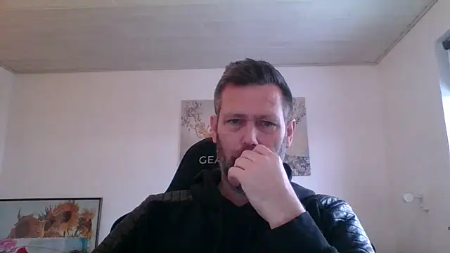 Snapshot of Gotta1 chatting on February 2026 02:32:02 PM Gotta1 online show from February 2026 02:32:02 PM